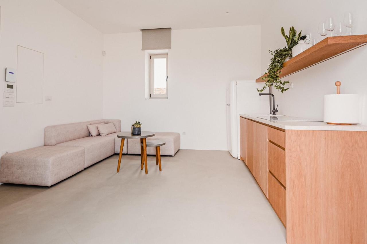 Amarelo Suites Klouvas Eksteriør billede